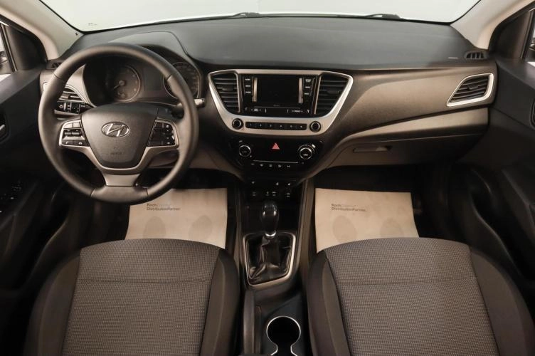 Hyundai Solaris 10 из 19