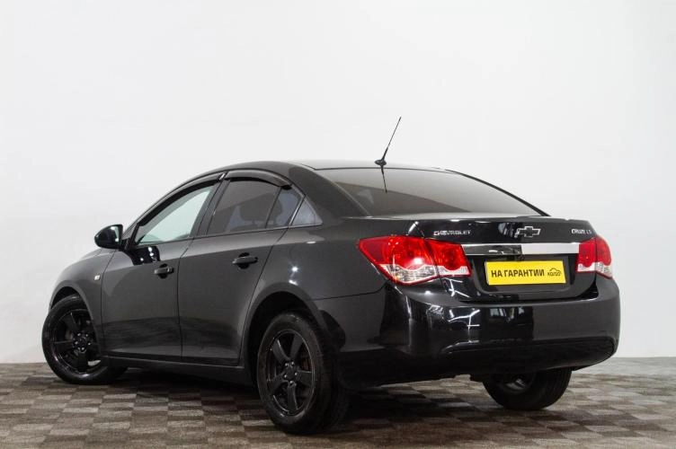 Chevrolet Cruze 6 из 6