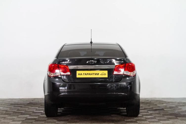 Chevrolet Cruze 5 из 6