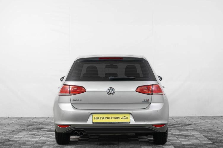 Volkswagen Golf 5 из 6