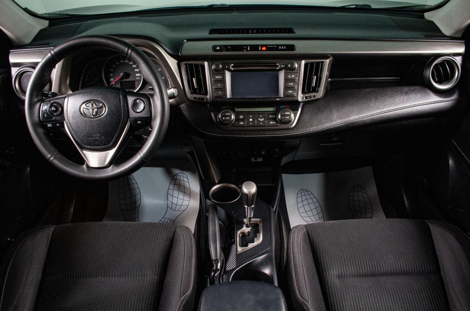 Toyota RAV4 12 из 16