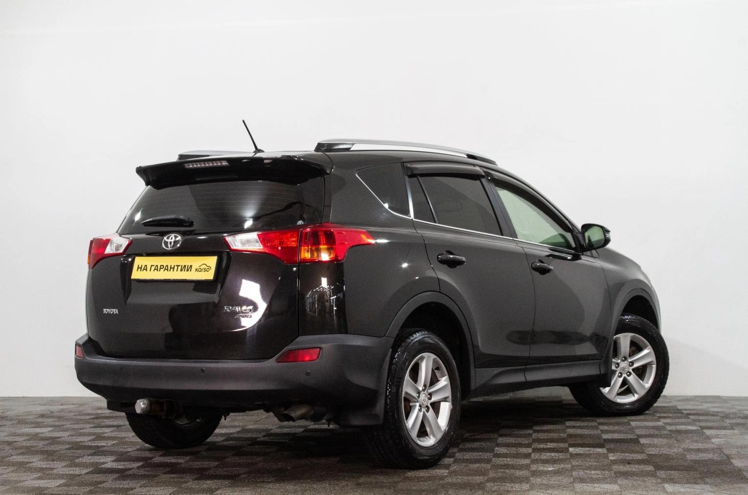 Toyota RAV4 4 из 16