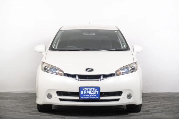 Toyota Wish 3 из 6