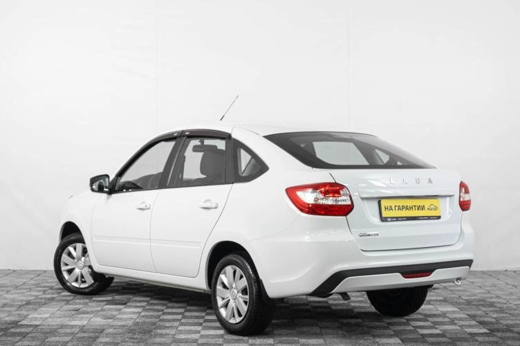 ВАЗ (LADA) Granta 4 из 6