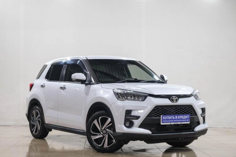Toyota Raize 1 из 6