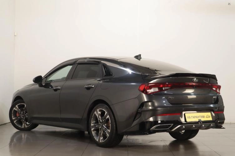 KIA K5 4 из 6