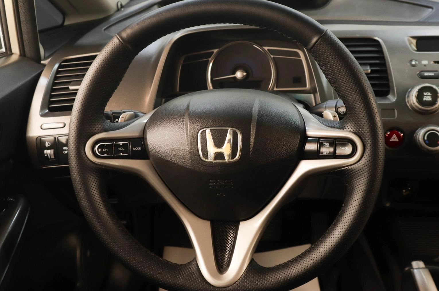 Honda Civic 13 из 19