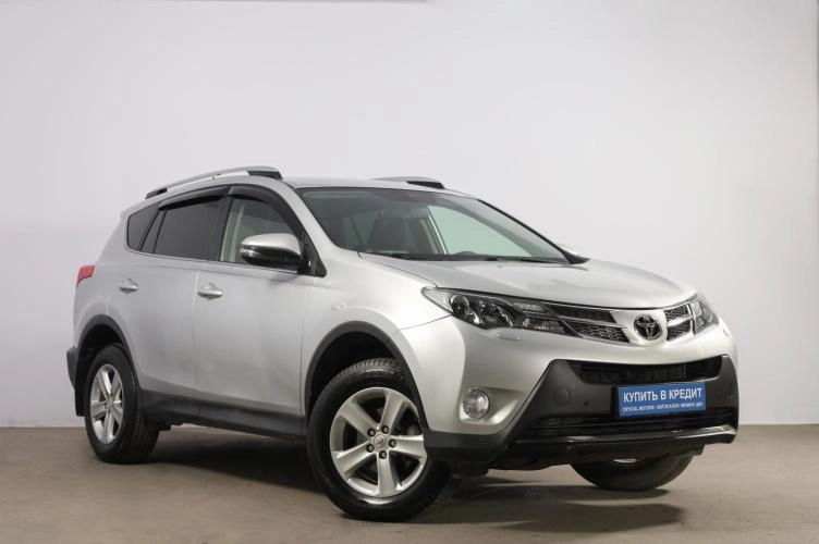 Toyota RAV4 1 из 6