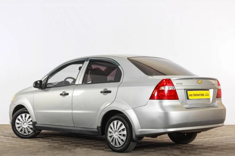 Chevrolet Aveo 4 из 6