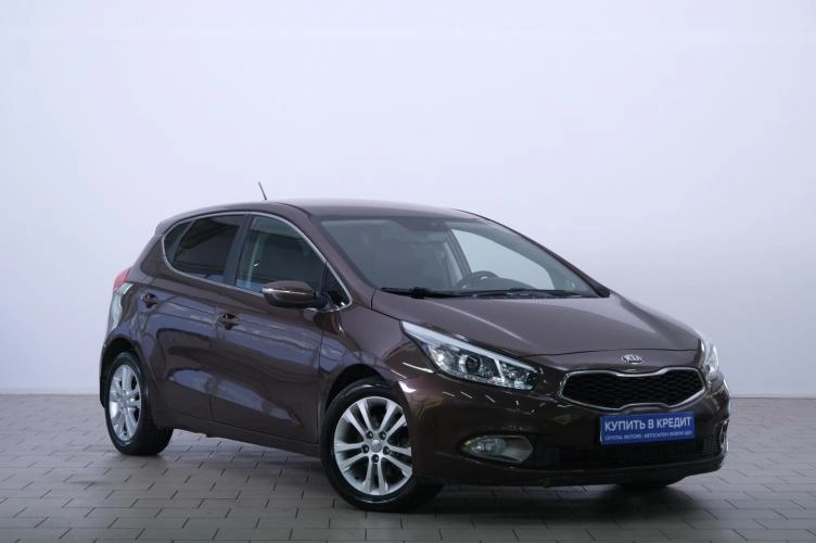 KIA cee'd 1 из 6