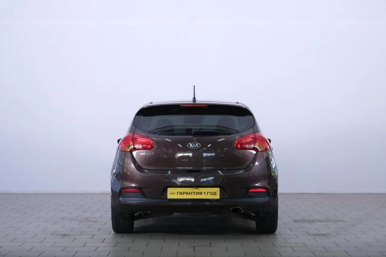 KIA cee'd 5 из 6