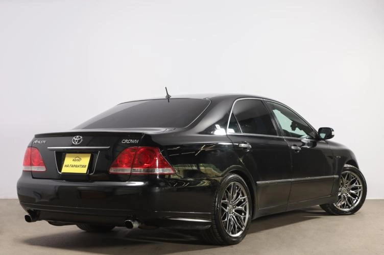 Toyota Crown 6 из 6