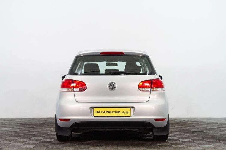 Volkswagen Golf 5 из 6
