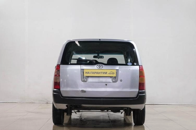 Toyota Succeed 5 из 6