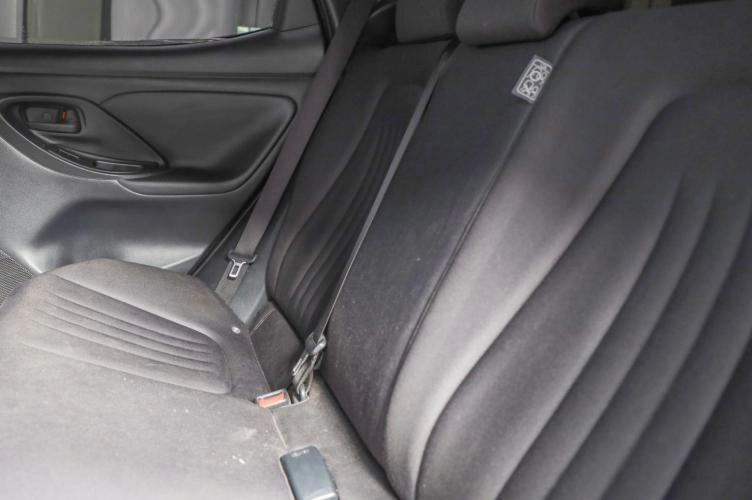 Toyota Yaris 17 из 18