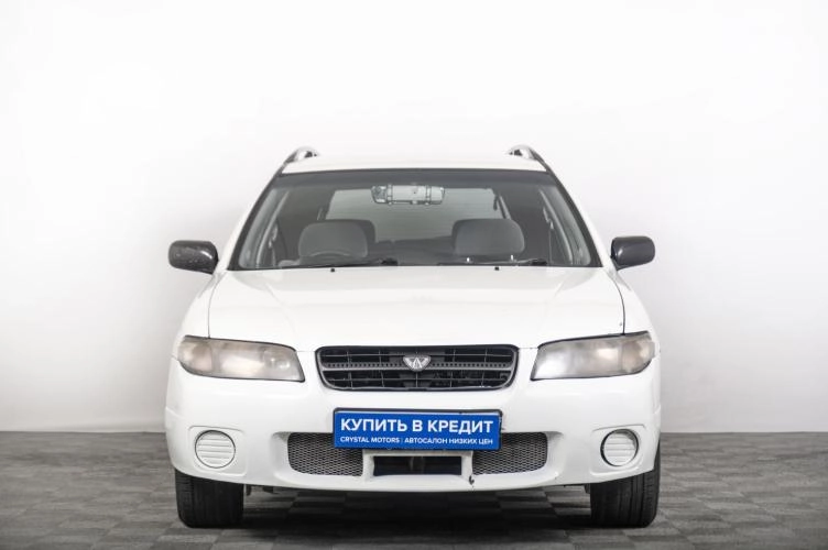 Nissan Avenir 3 из 6