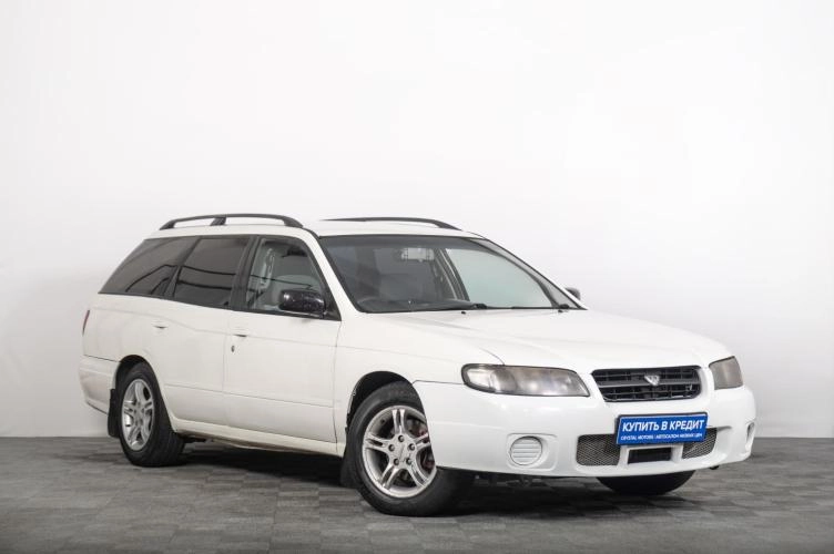 Nissan Avenir 1 из 6