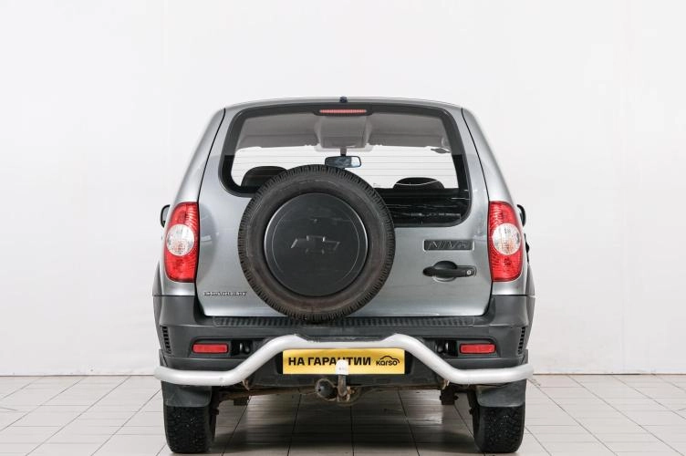 Chevrolet Niva 5 из 6