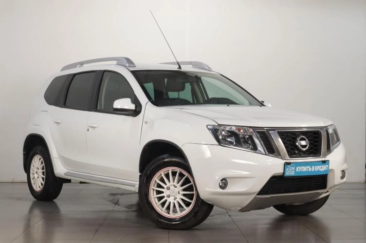 Nissan Terrano 1 из 6