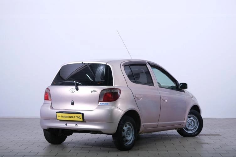 Toyota Vitz 6 из 6