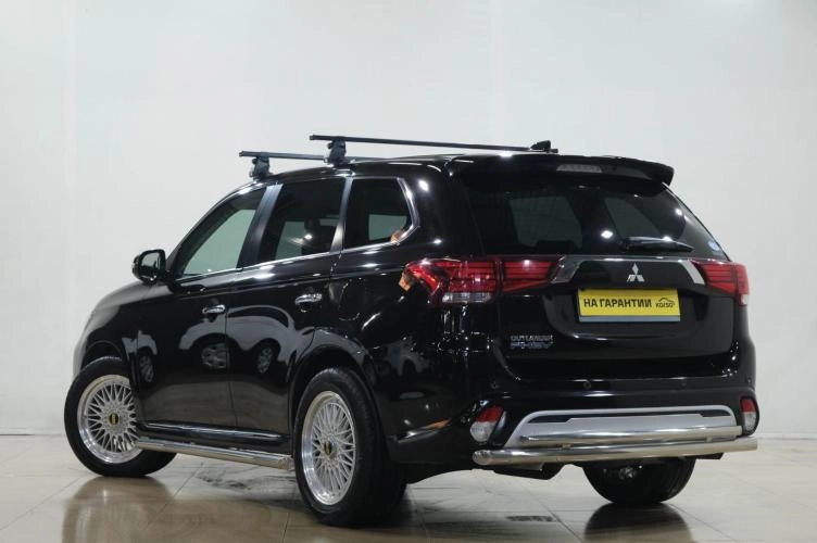 Mitsubishi Outlander 4 из 6