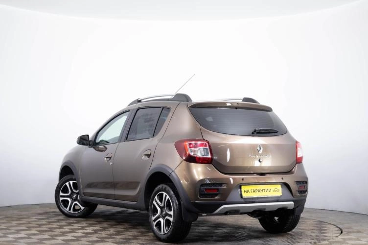 Renault Sandero Stepway 6 из 6