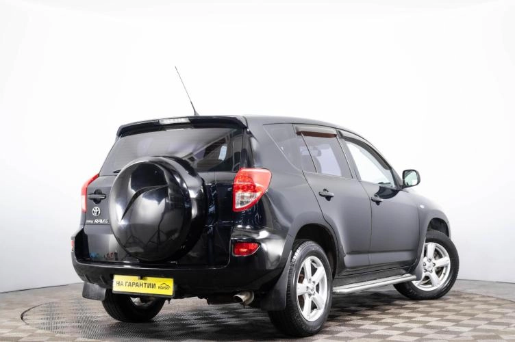 Toyota RAV4 4 из 6