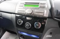 Toyota bB 15 из 21