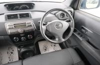 Toyota bB 9 из 21