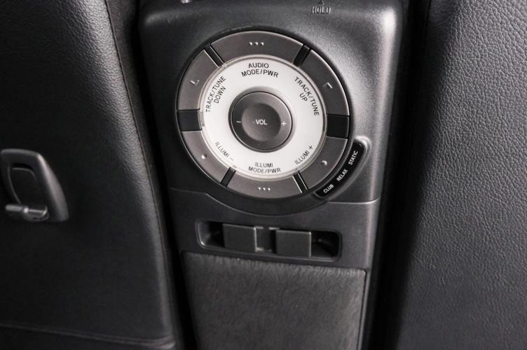 Toyota bB 16 из 21