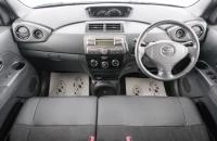 Toyota bB 10 из 21