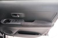 Toyota bB 18 из 21
