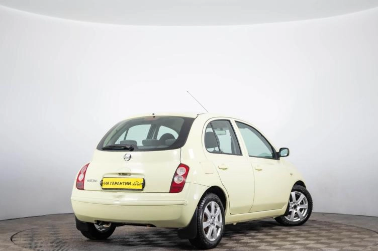 Nissan Micra 4 из 6