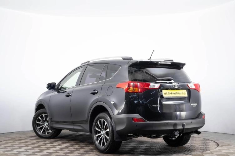Toyota RAV4 6 из 6