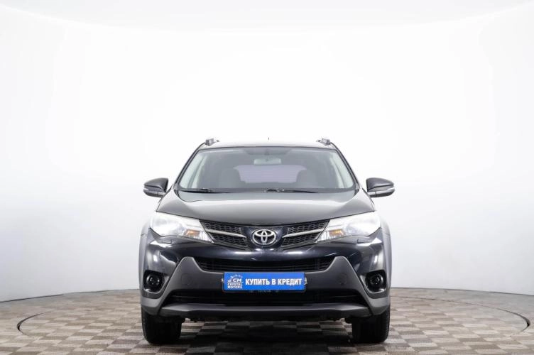Toyota RAV4 2 из 6