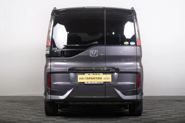 Honda Stepwgn Spada 4 из 6