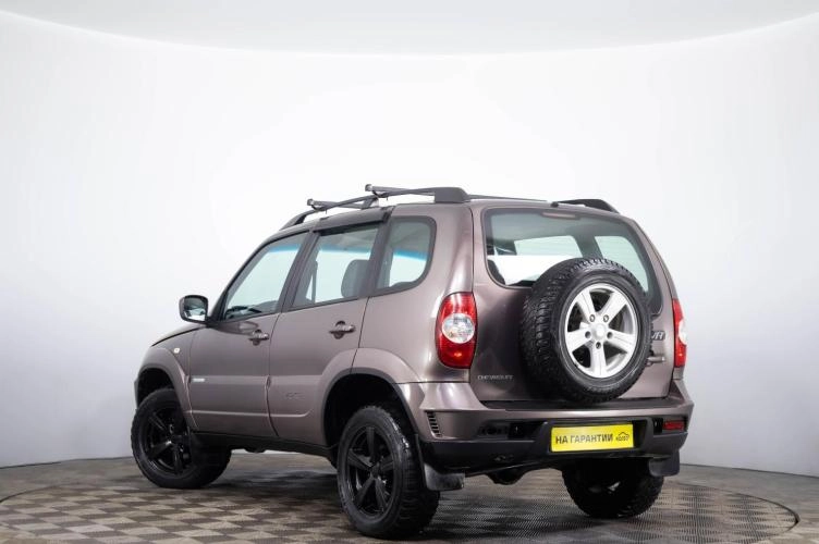 Chevrolet Niva 6 из 6