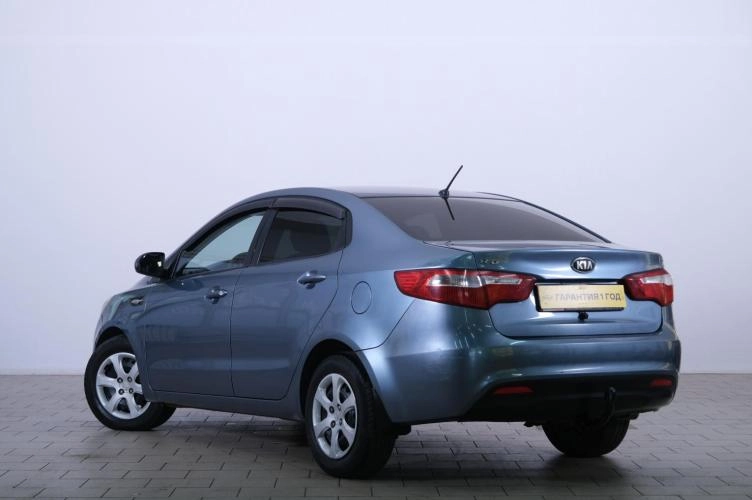 KIA Rio 4 из 6