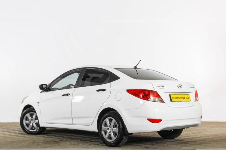 Hyundai Solaris 4 из 6