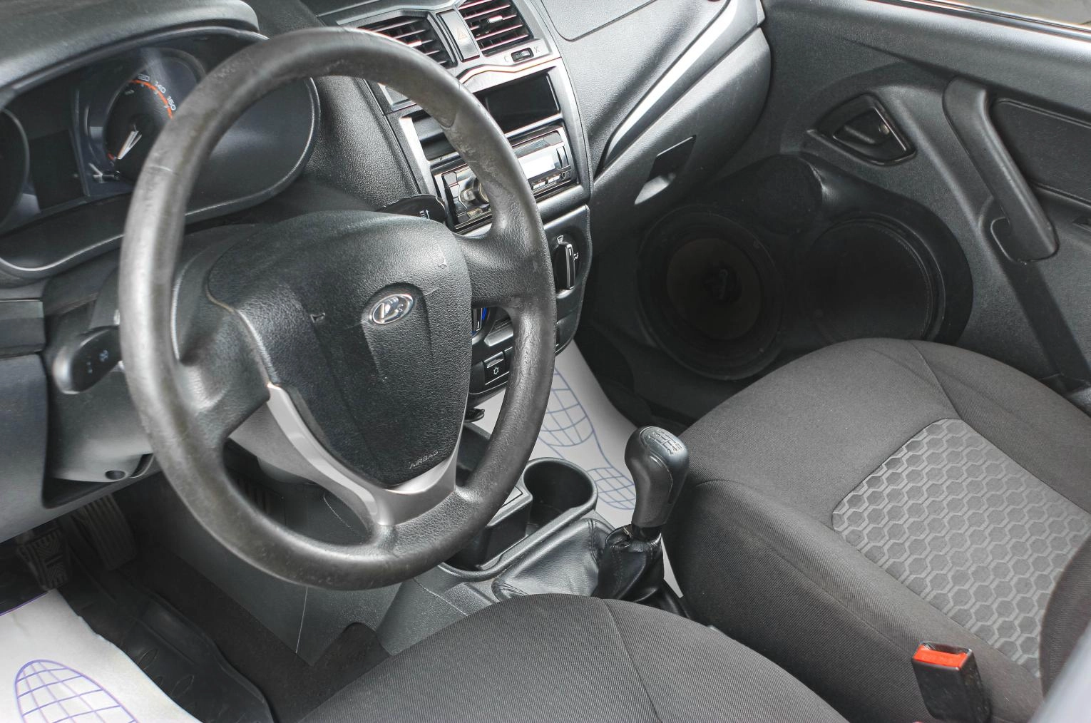 ВАЗ (LADA) Granta 7 из 15