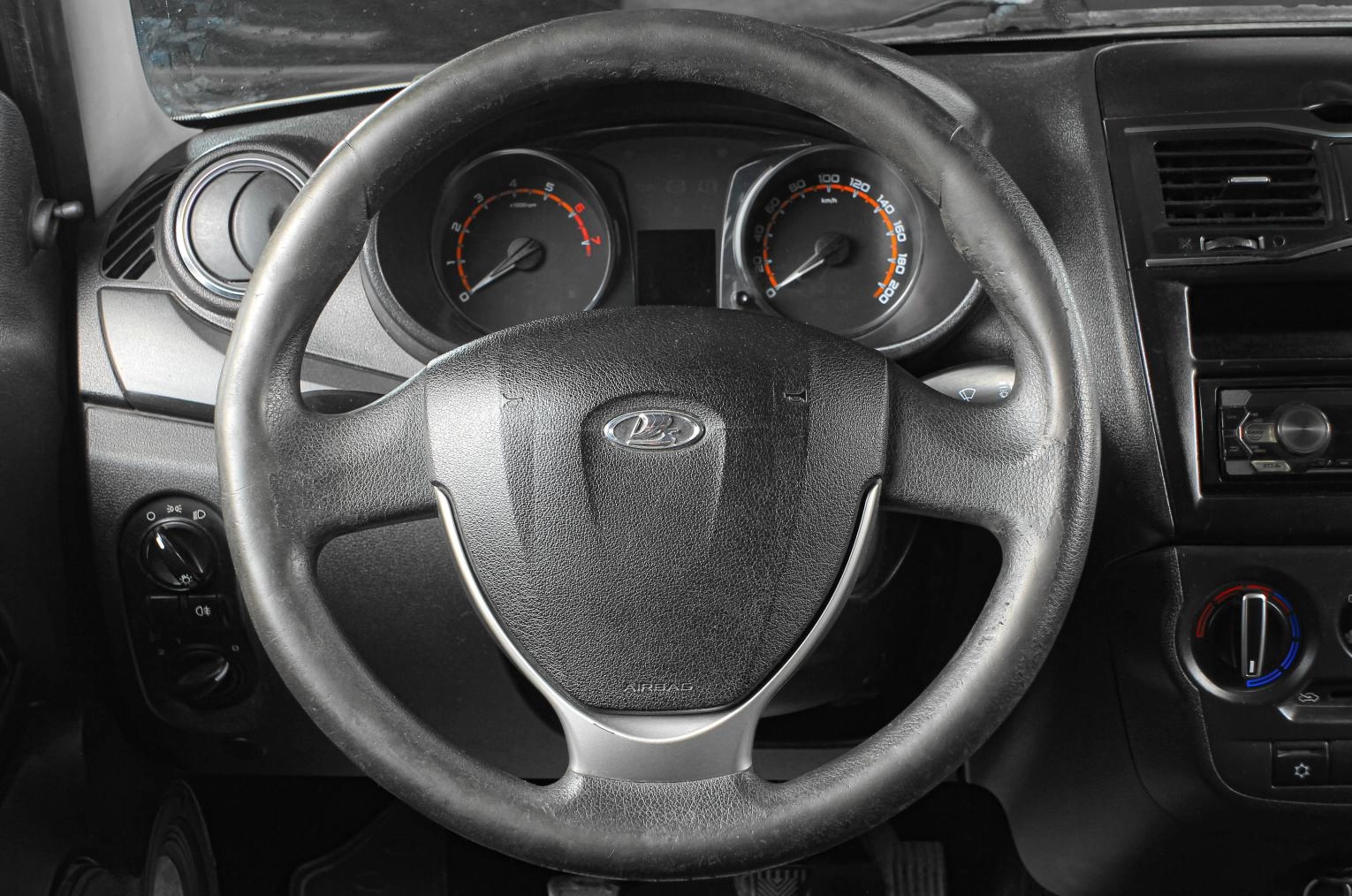 ВАЗ (LADA) Granta 12 из 15