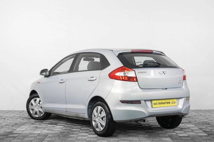 Chery Very 4 из 6