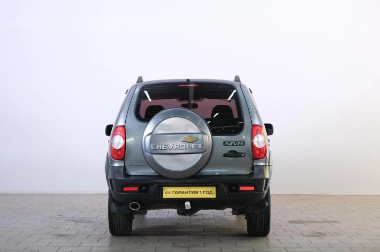 Chevrolet Niva 5 из 6