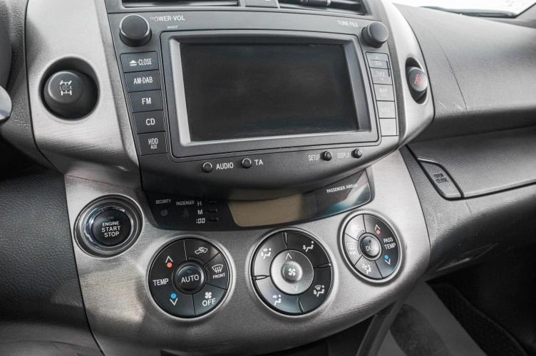 Toyota RAV4 19 из 28
