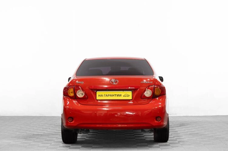 Toyota Corolla 5 из 6