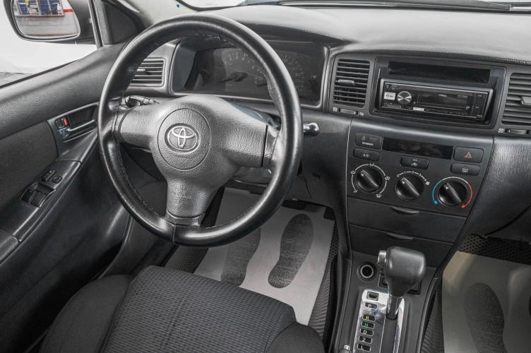 Toyota Corolla 14 из 22