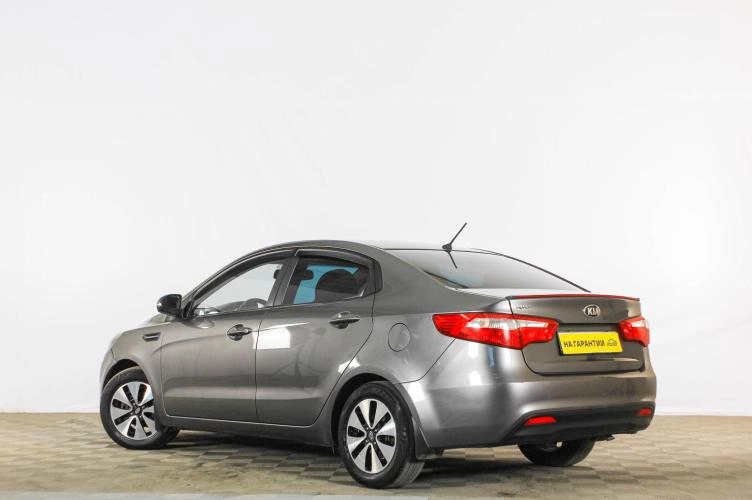 KIA Rio 4 из 6