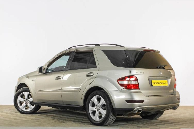 Mercedes-Benz M-класс 4 из 6