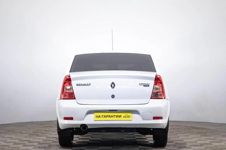 Renault Logan 5 из 6