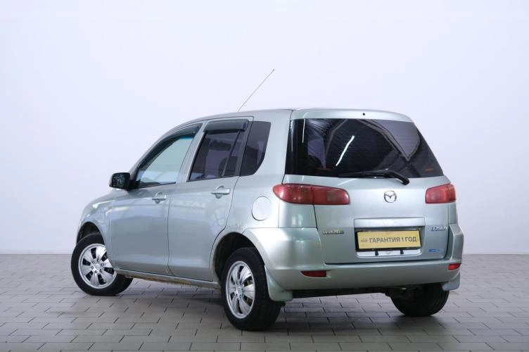 Mazda Demio 4 из 6